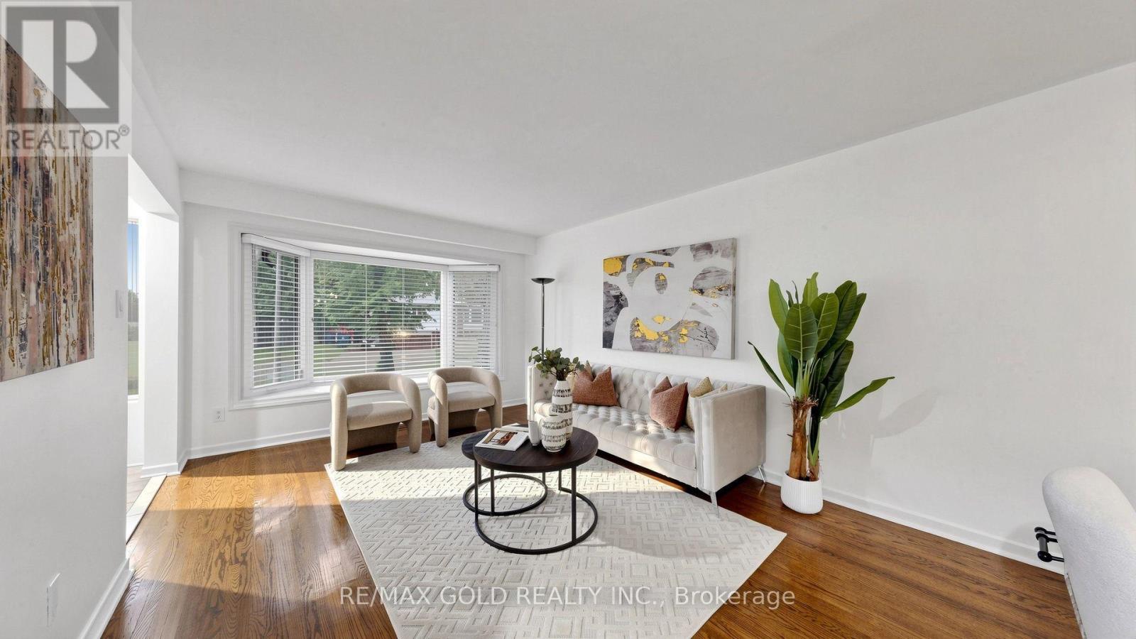 146 OAKMEADOW BOULEVARD