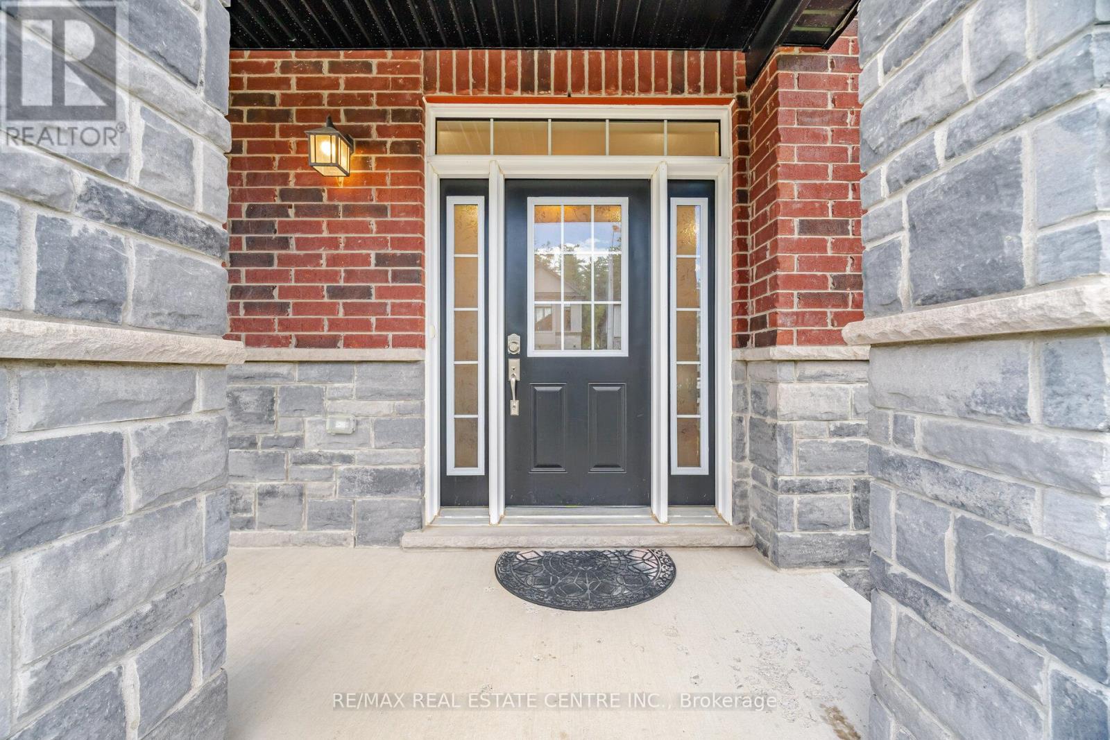 127 MONARCH WOODS DRIVE