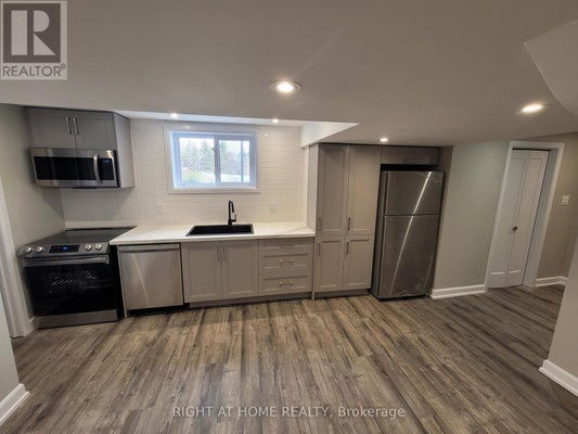 205 Cardinal St, Barrie (Cundles East), ON 2