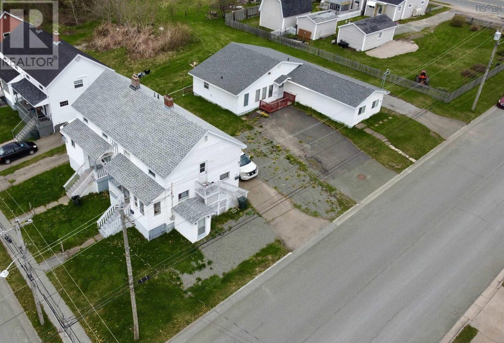 33 A/B INVERNESS STREET, SYDNEY, NS B1P 0E2 - Image 3034830777.jpeg?d=l