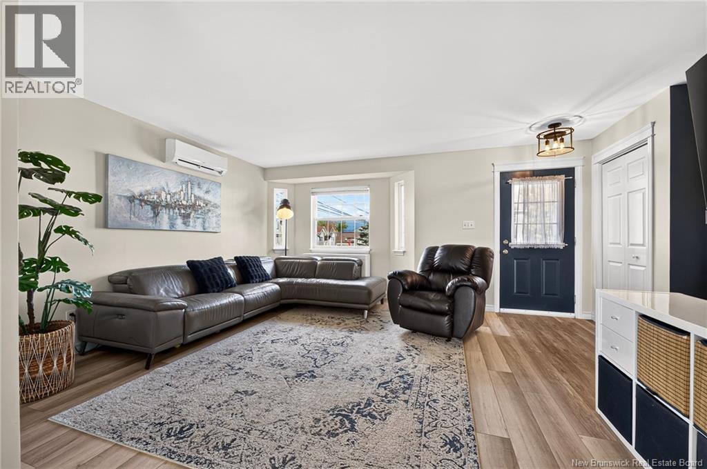 218 Glencairn Drive - Photo 4
