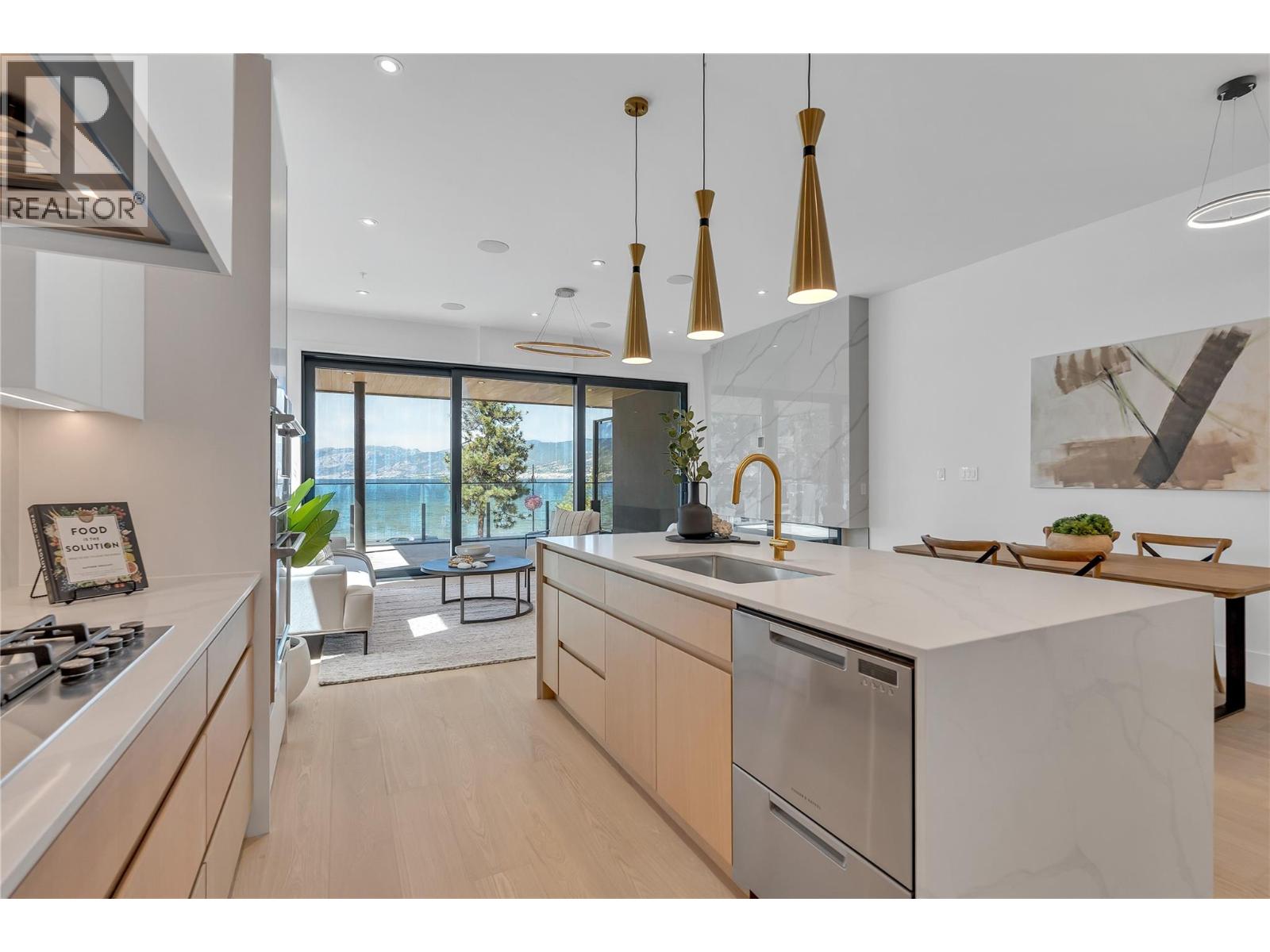 602 Lakeshore Drive Unit# 202