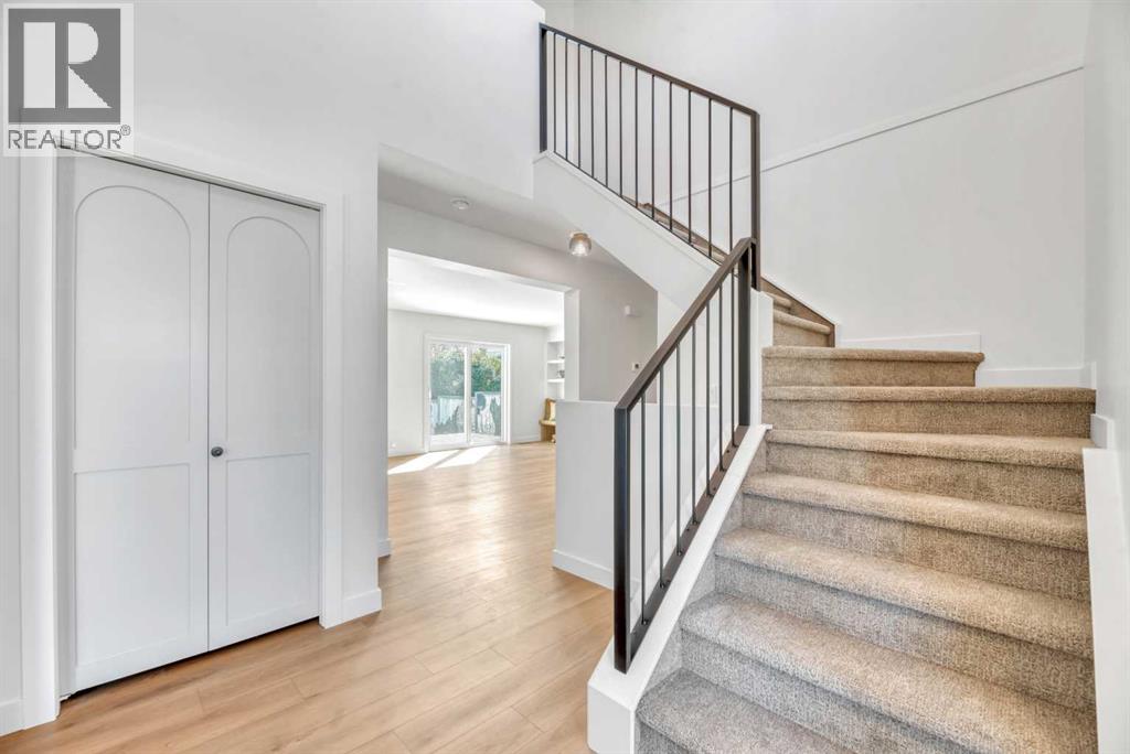 238 Hawktree Bay NW