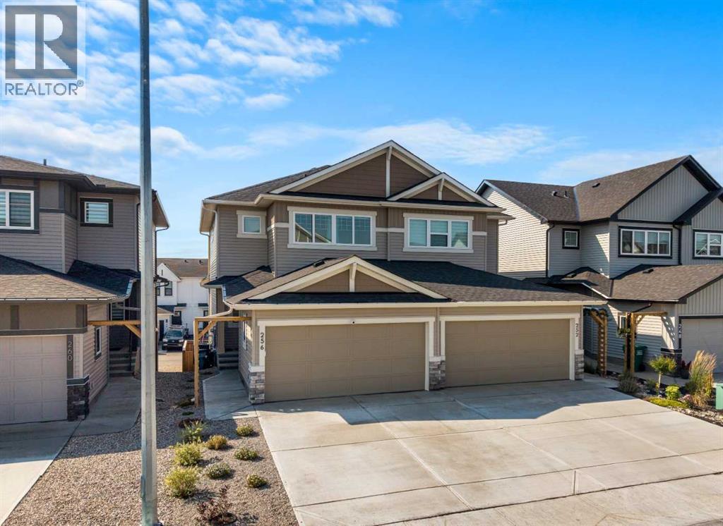 256 Heritage Heights