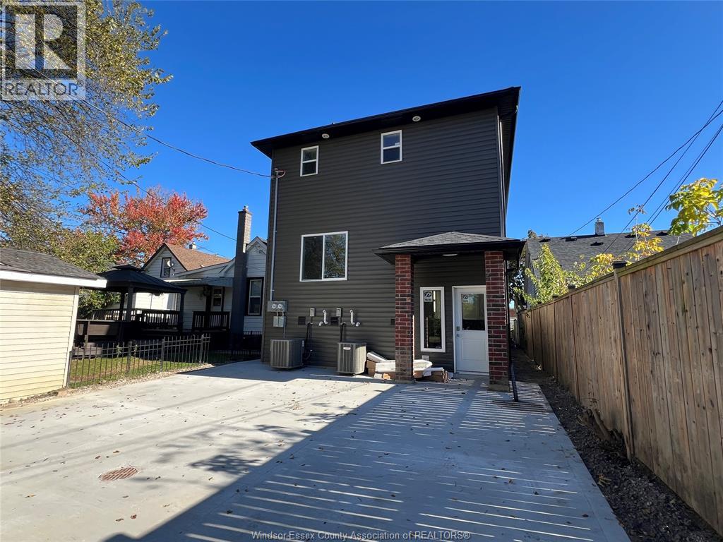 917 Mckay AVENUE Unit# Back