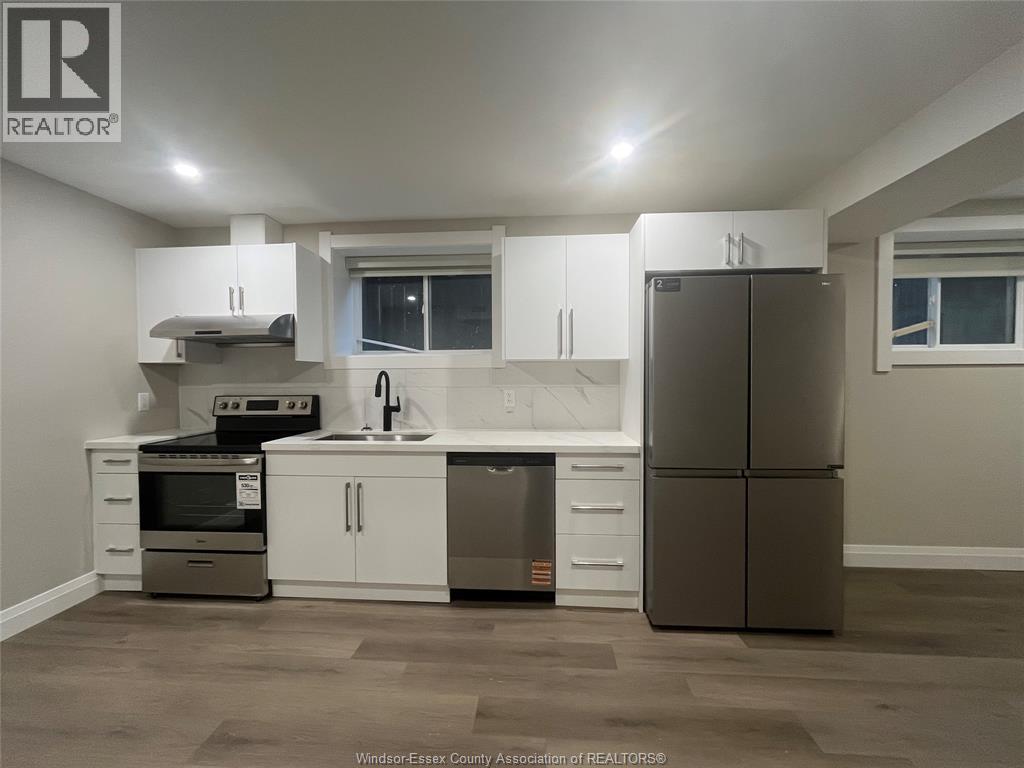 917 Mckay AVENUE Unit# Back