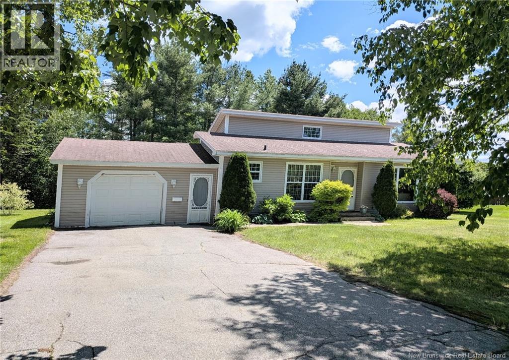8 FENTON STREET, MIRAMICHI, NB E1N 3G3 - Image 3149014574.jpeg?d=l