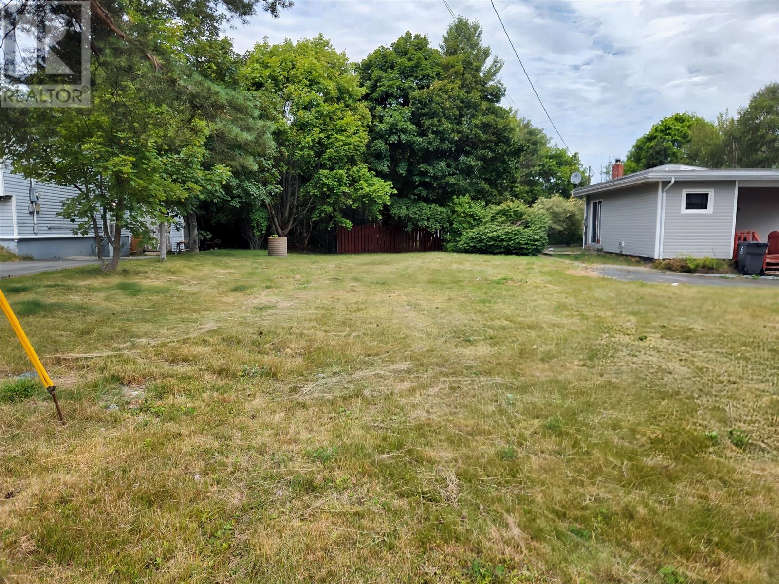 10 Hillview Avenue - Photo 2