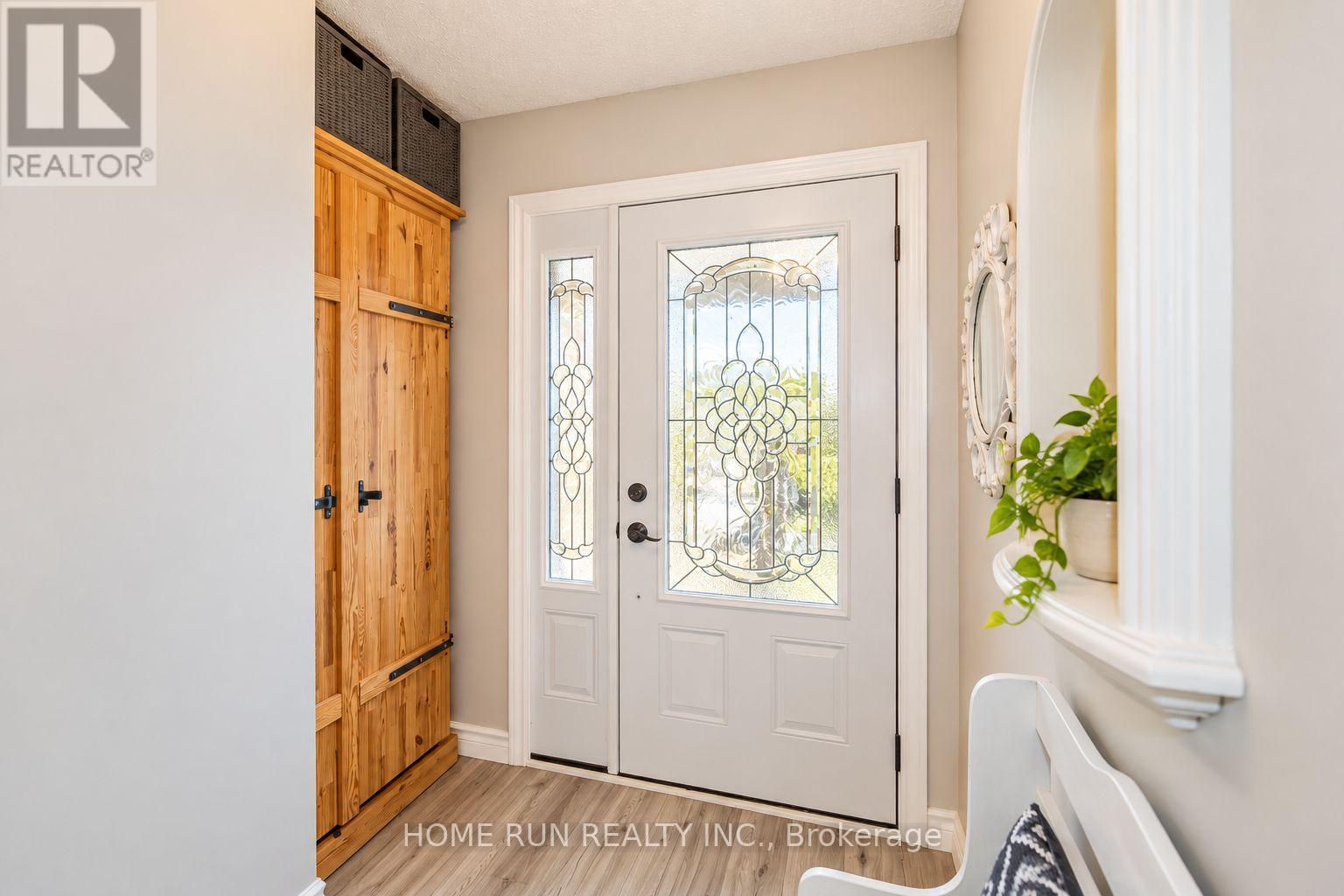 57 FAIR OAKS CRESCENT
