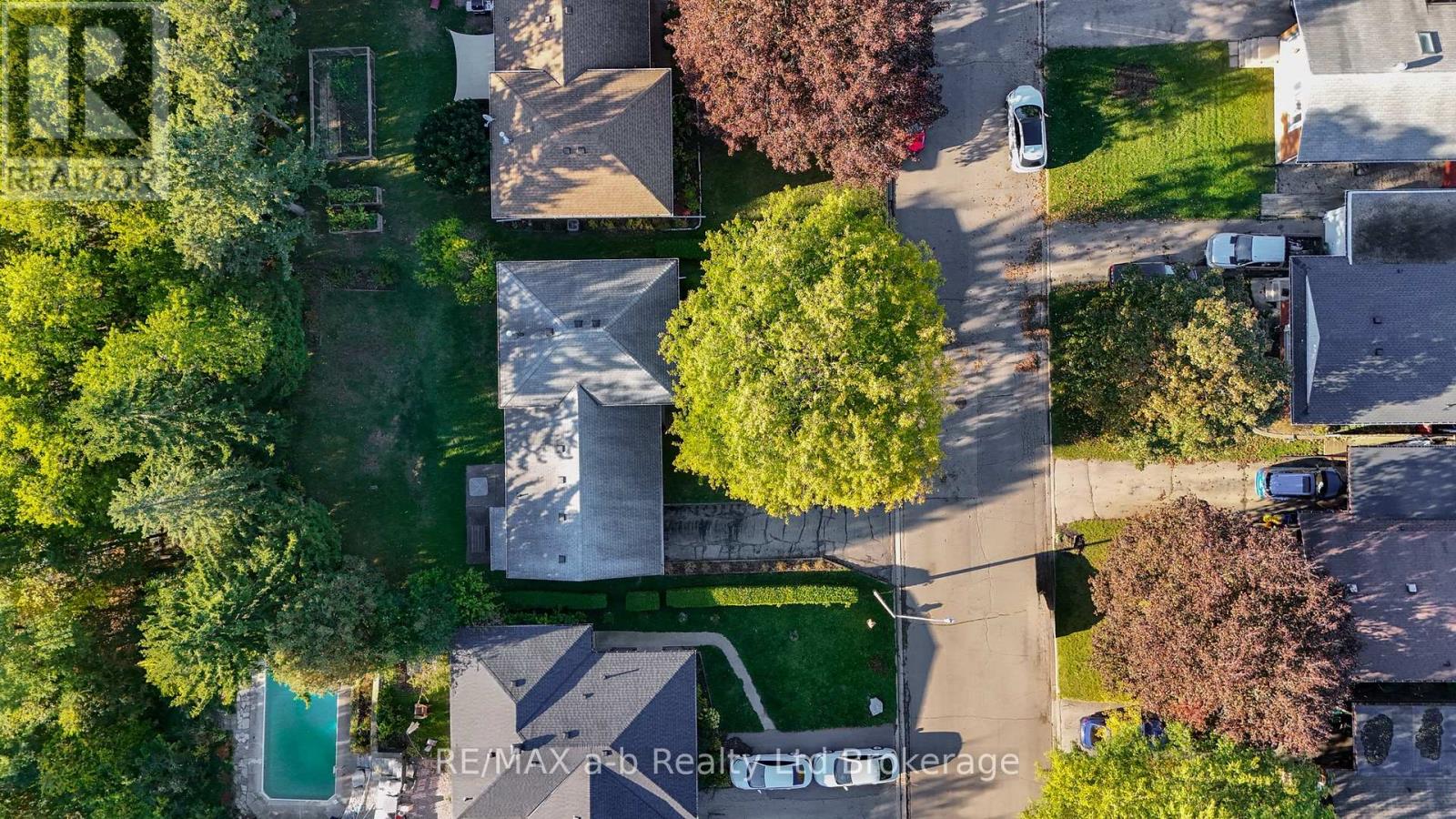 20 PINECREST AVENUE