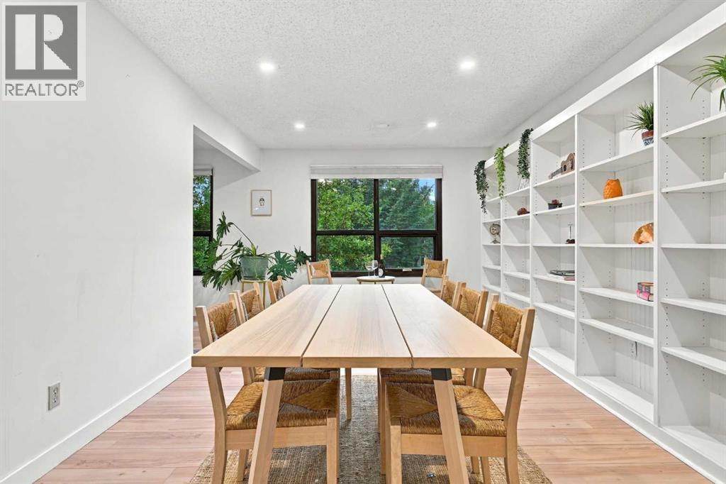52 Canterbury Gardens SW