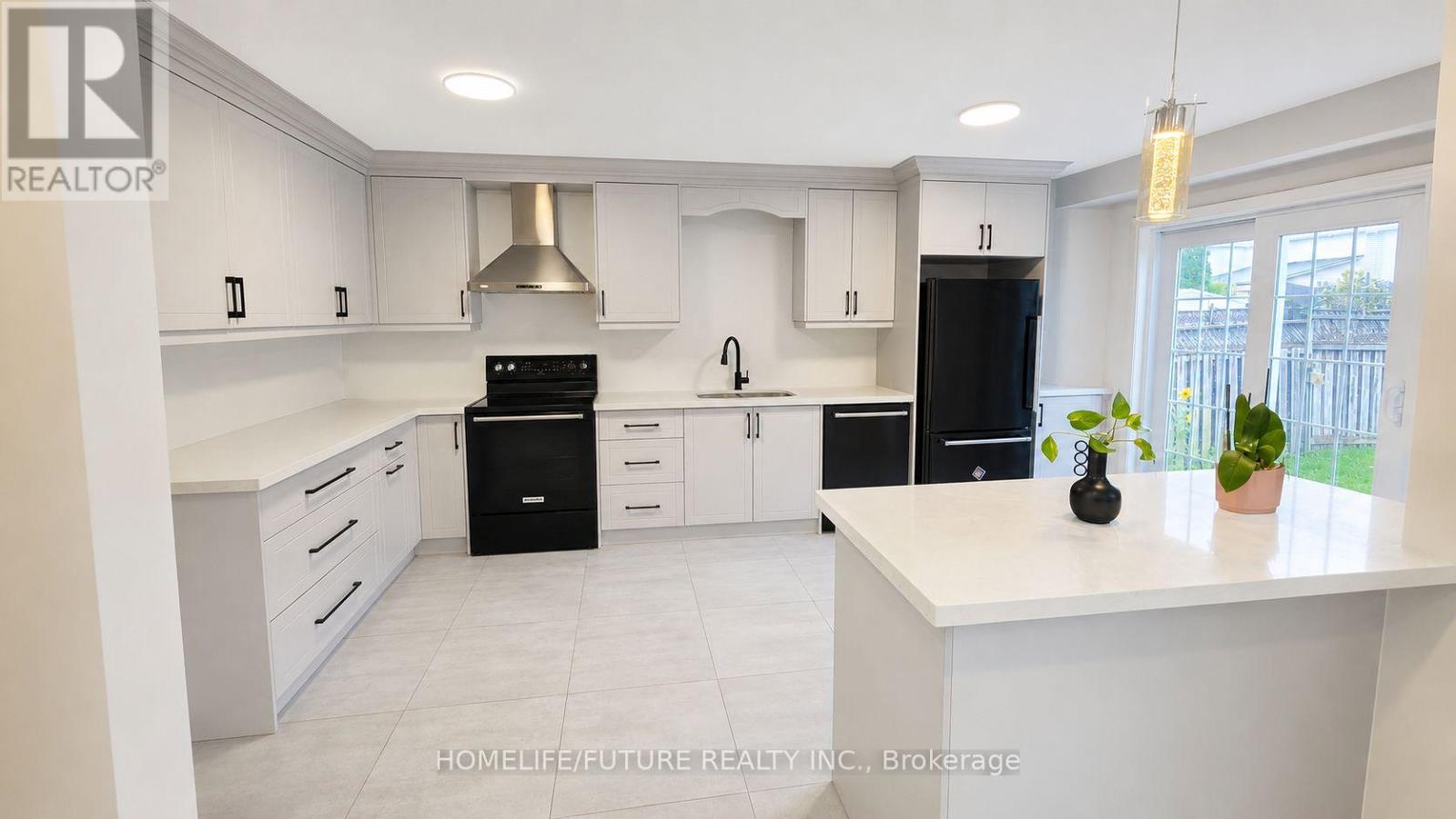 98 GUILDWOOD DRIVE