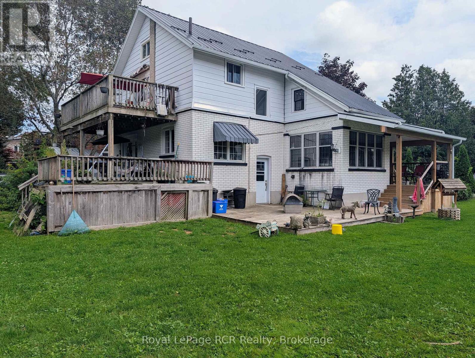 376 GEORGE STREET E