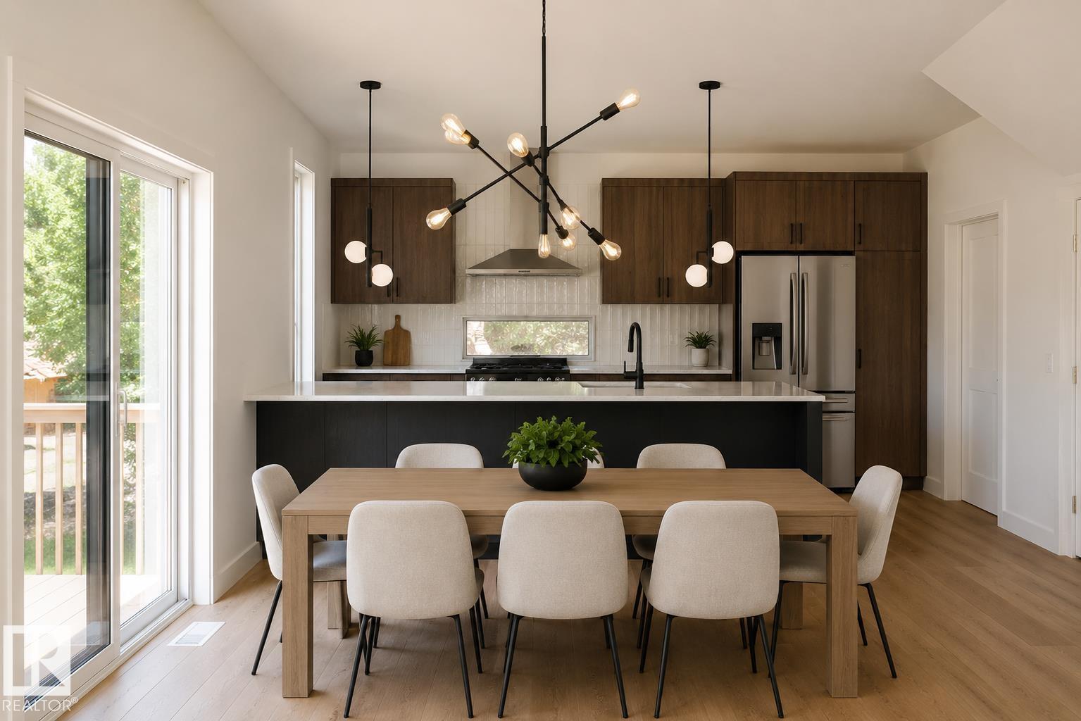 10546 72 AV NW NW