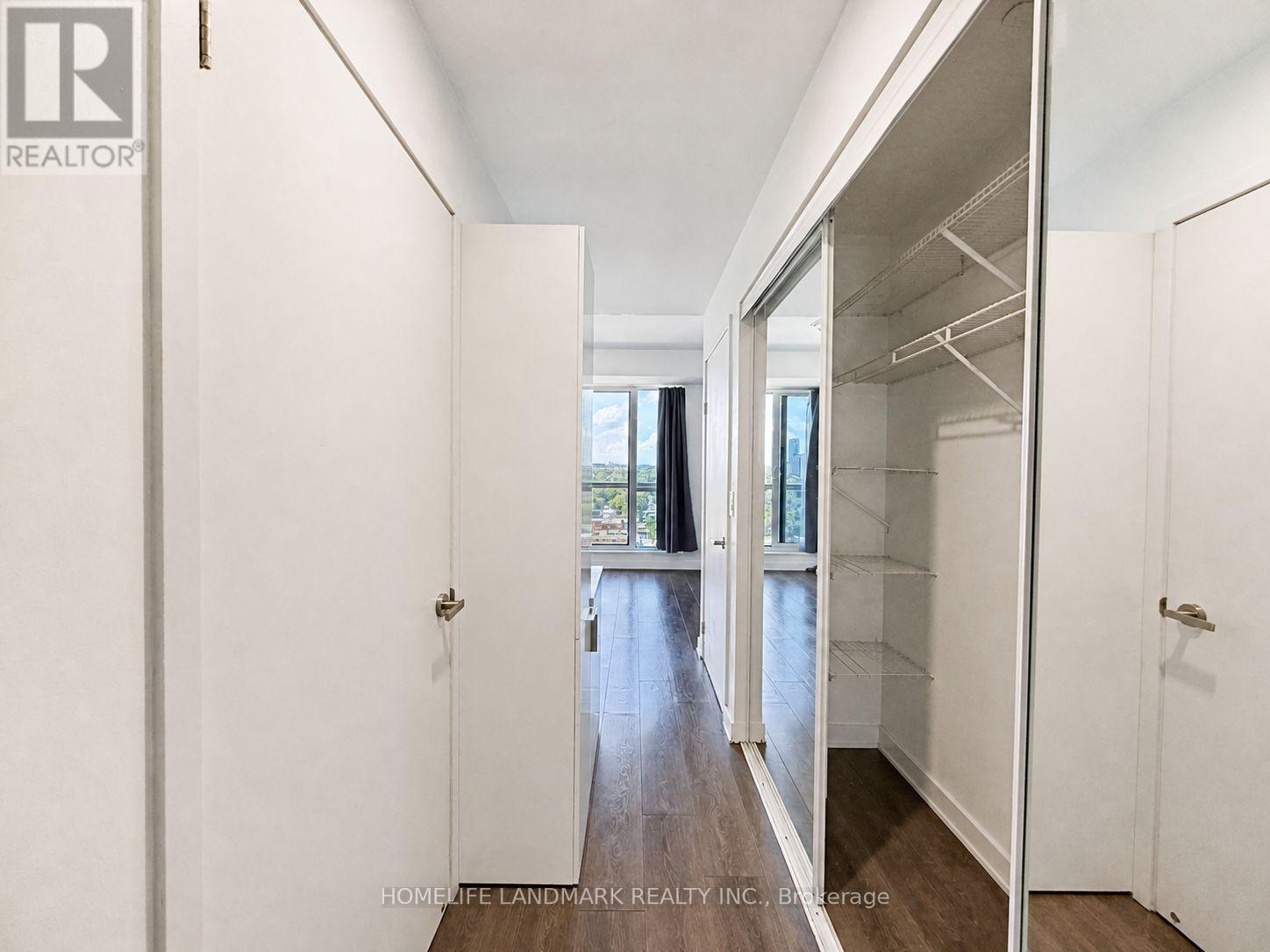 1711 - 55 REGENT PARK BOULEVARD