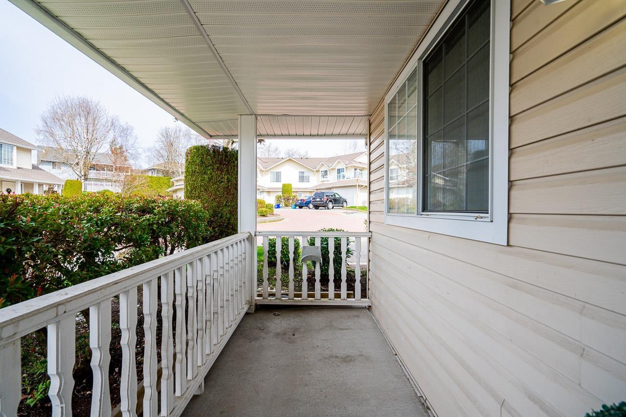 11 31255 UPPER MACLURE ROAD