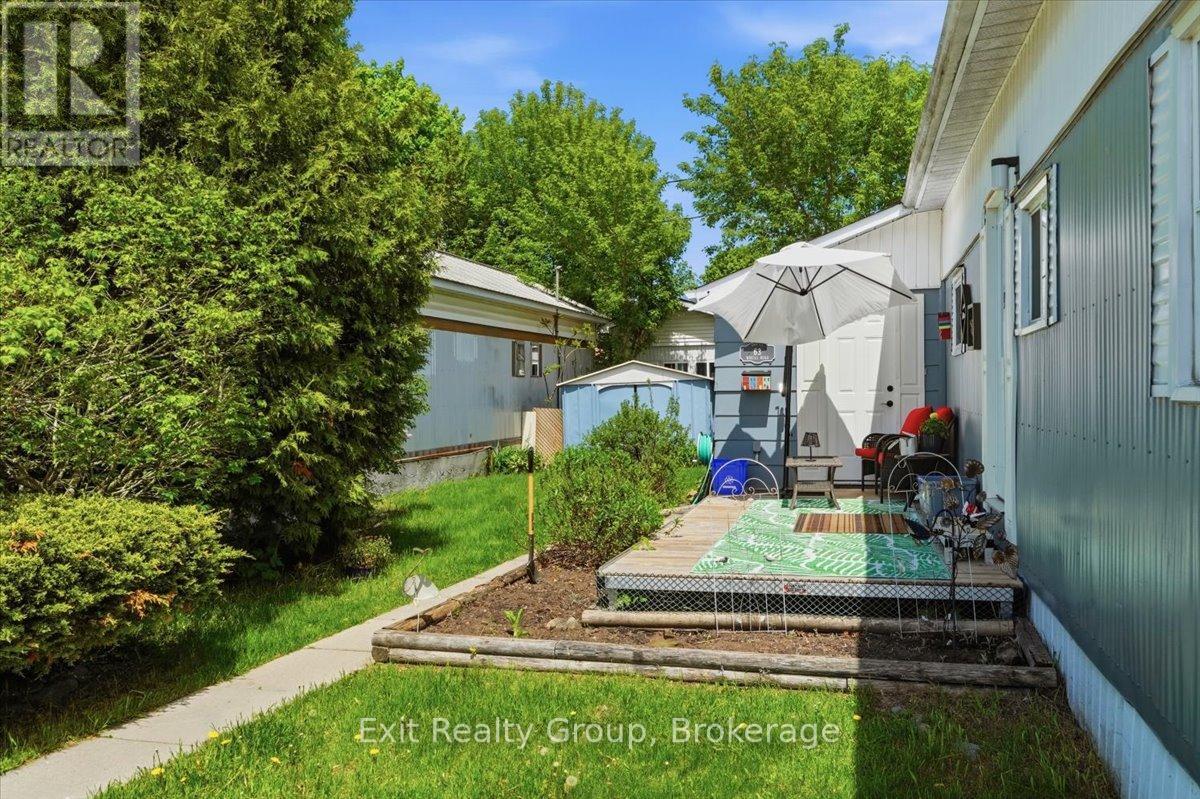 63 - 63 WHITES ROAD - Photo 2