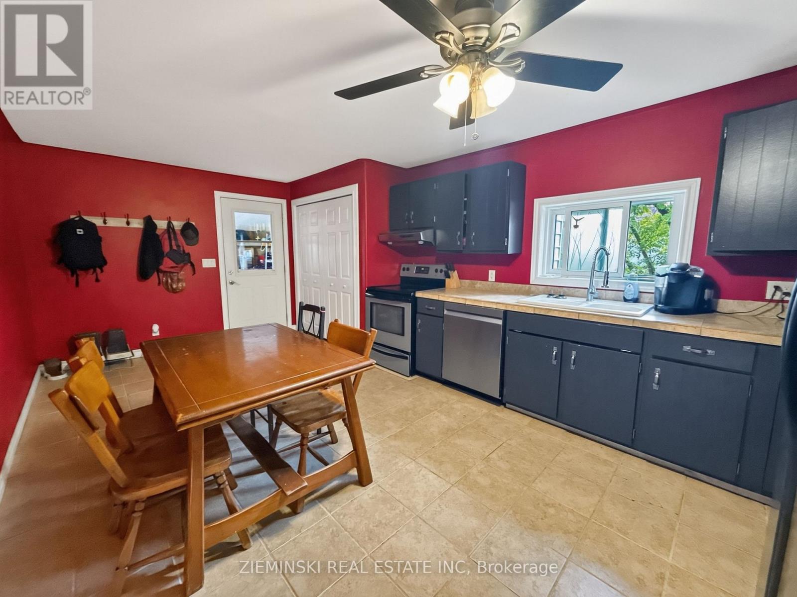 73-75 CEDAR STREET N