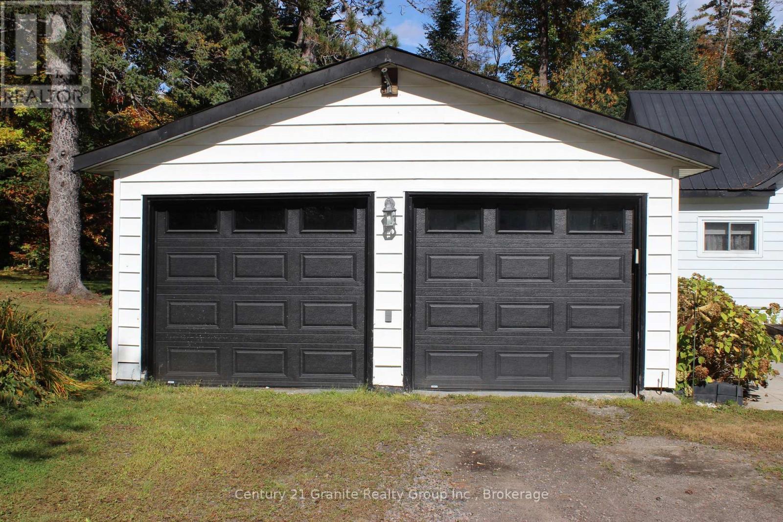 1051 HALLS LAKE ROAD