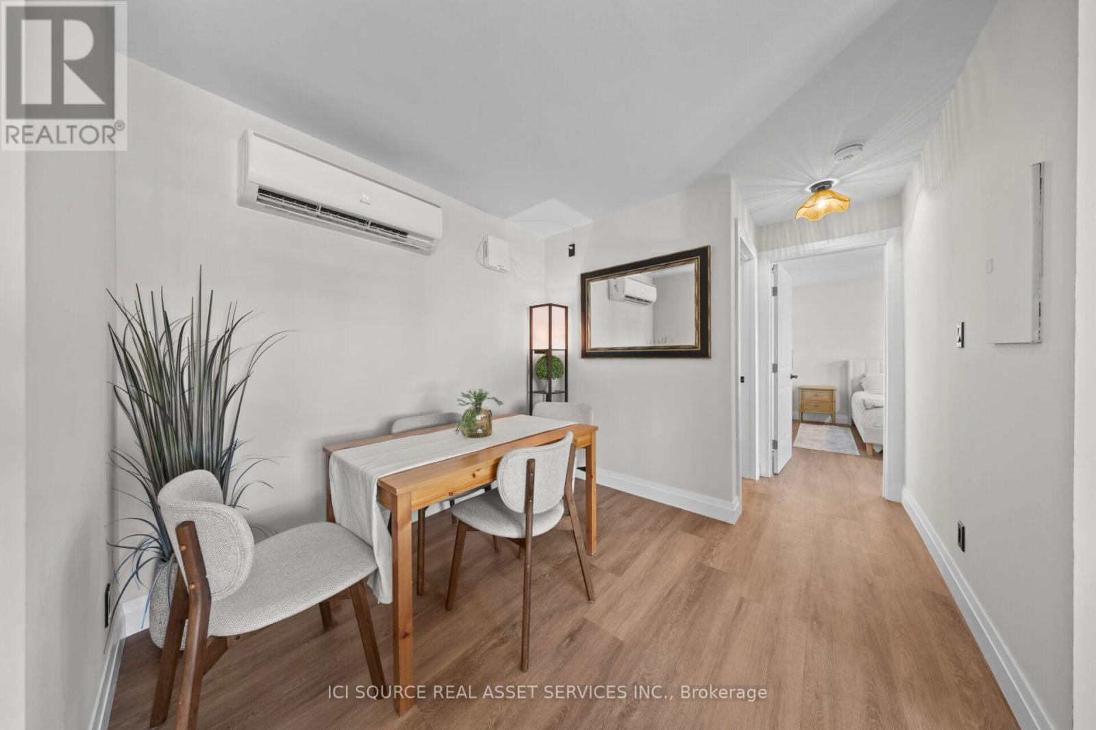 3 - 48 WILSON STREET W