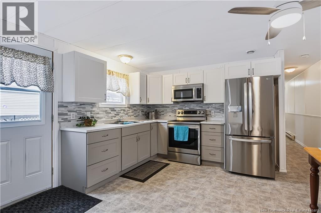 8 Wood Avenue - Photo 4