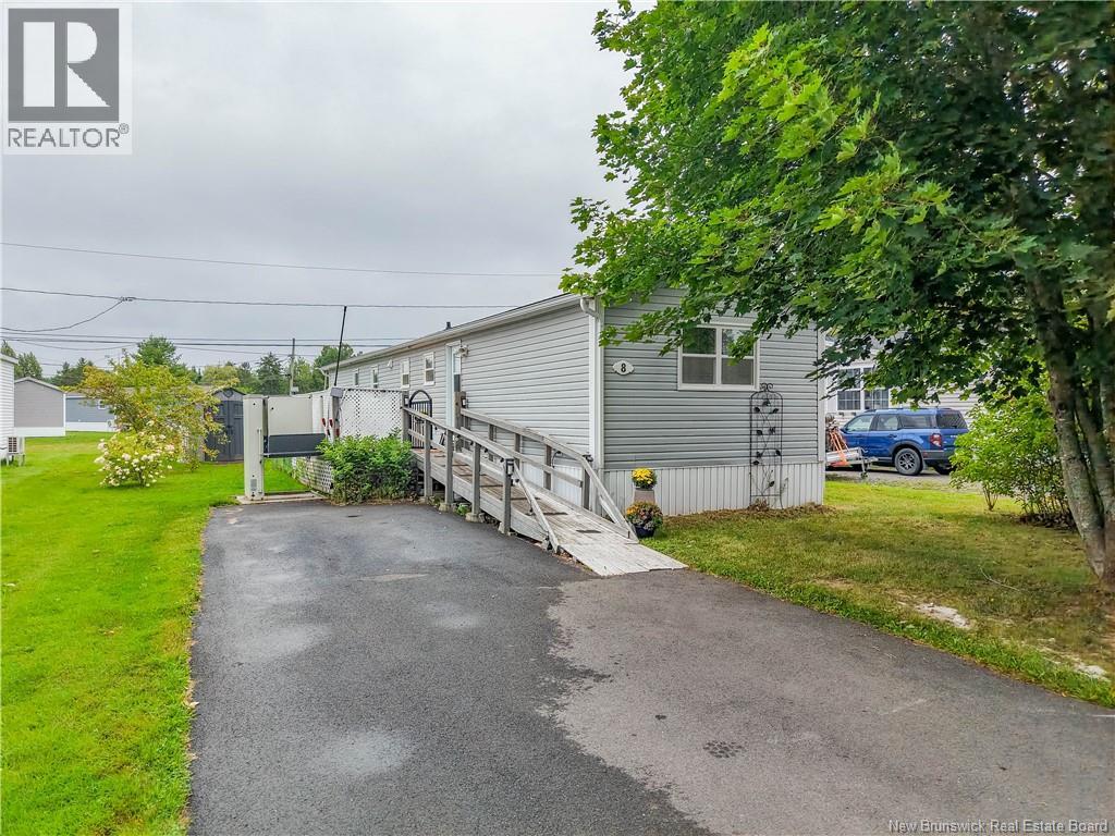 8 Wood Avenue - Photo 3
