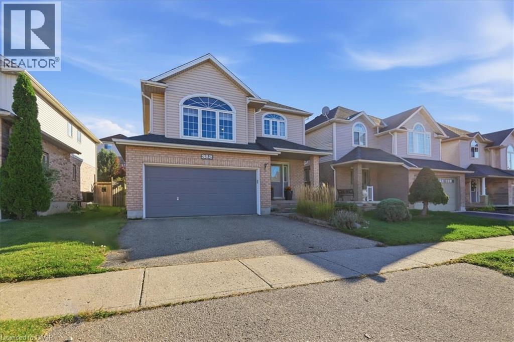 382 MOUNTAIN LAUREL CRESCENT, KITCHENER, ON N2E 4B4 - Image 3470906540.jpeg?d=l