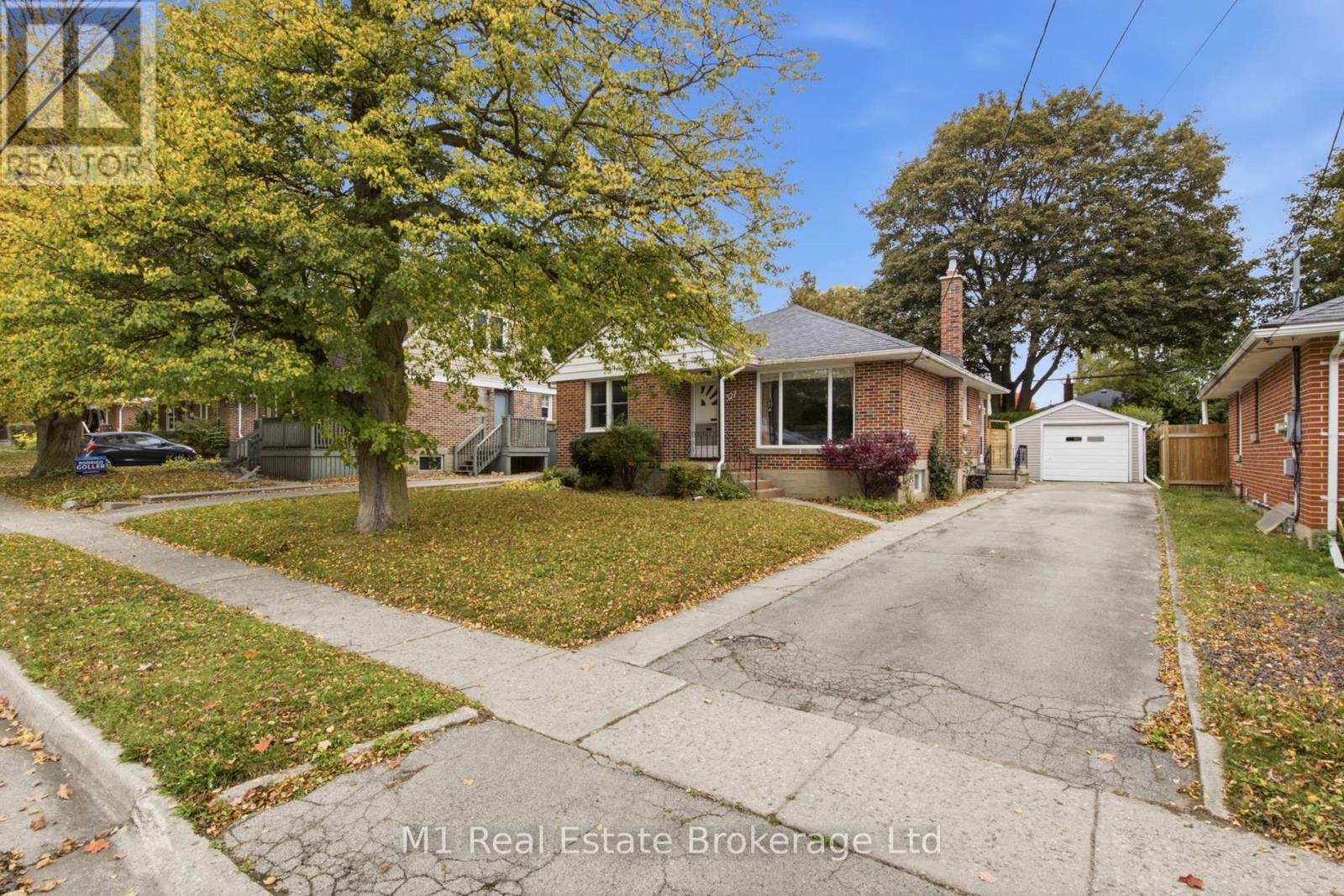 327 METCALFE STREET
