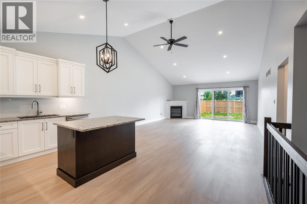 709 FERDINANDS CRESCENT