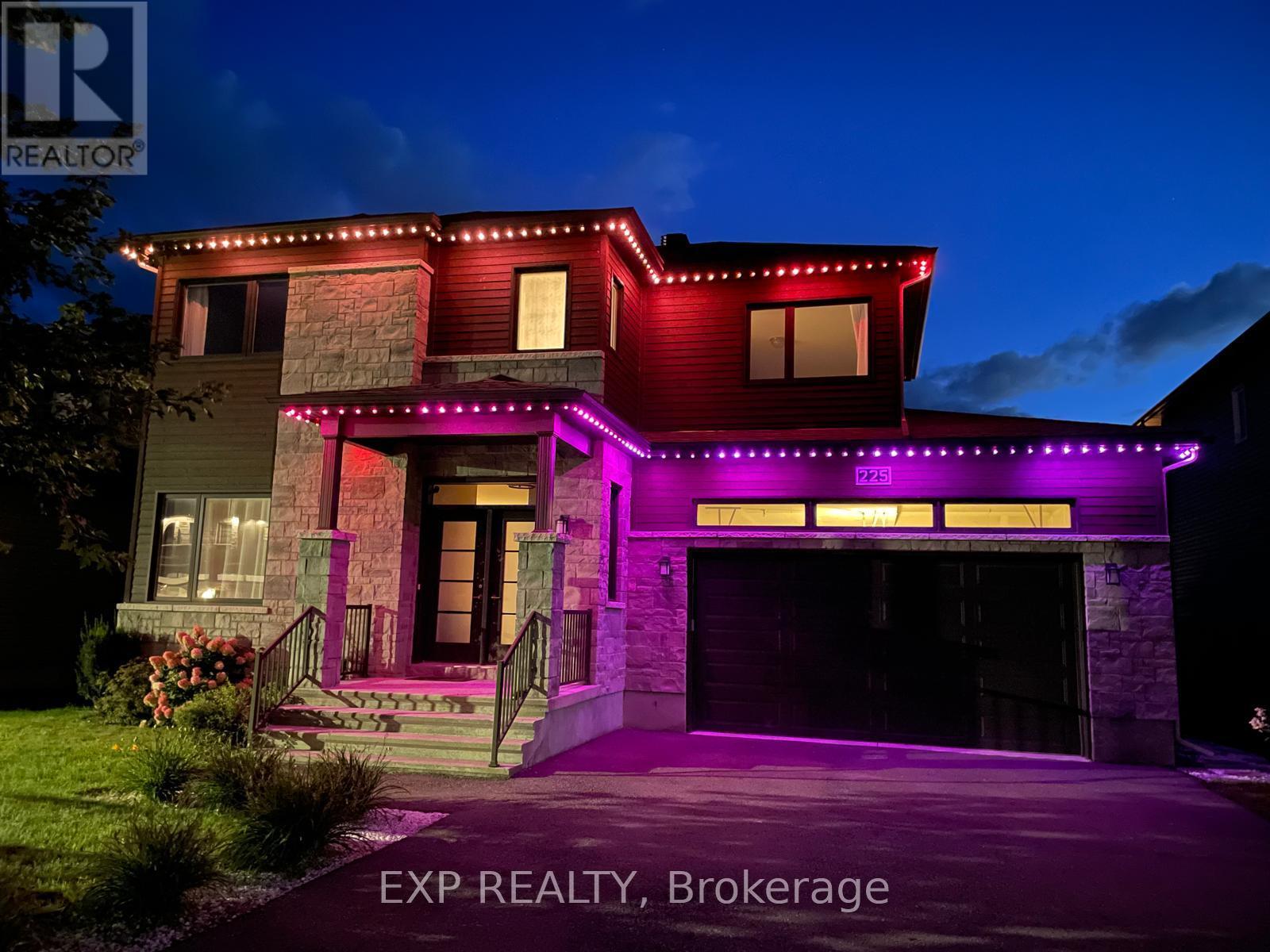 225 SUNSET CRESCENT