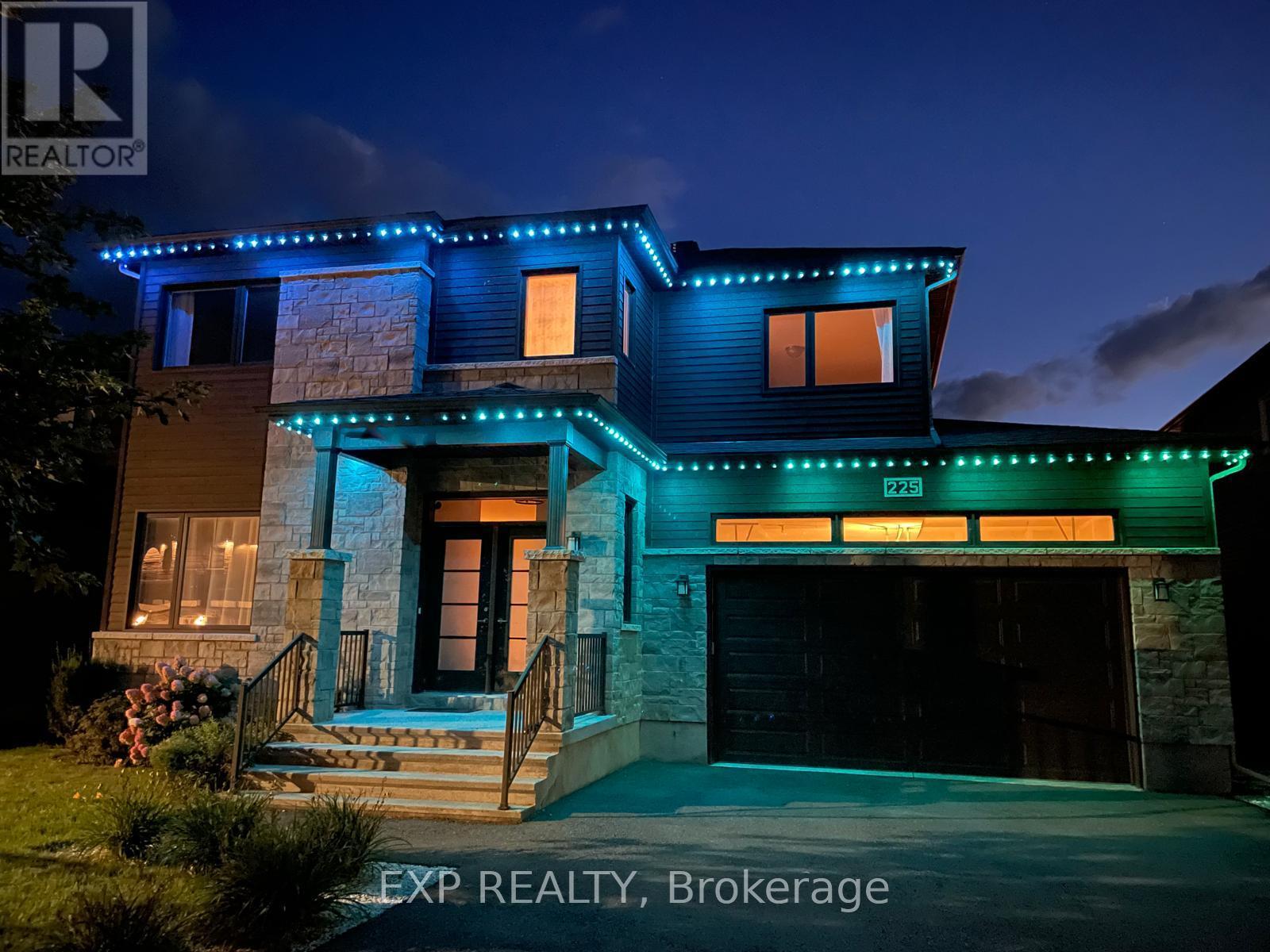 225 SUNSET CRESCENT