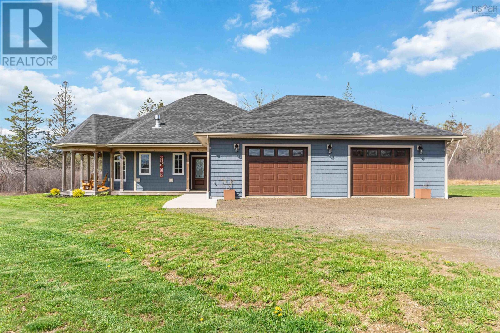 1572 Lansdowne Road - Photo 2