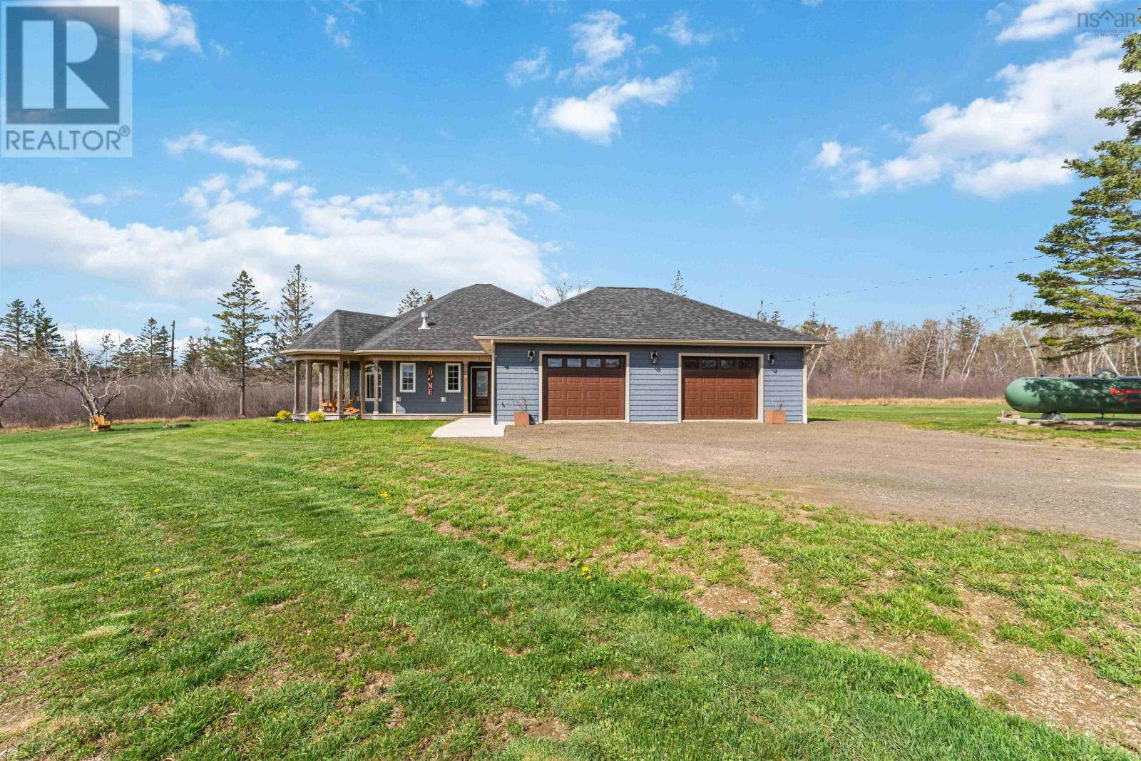 1572 Lansdowne Road - Photo 4