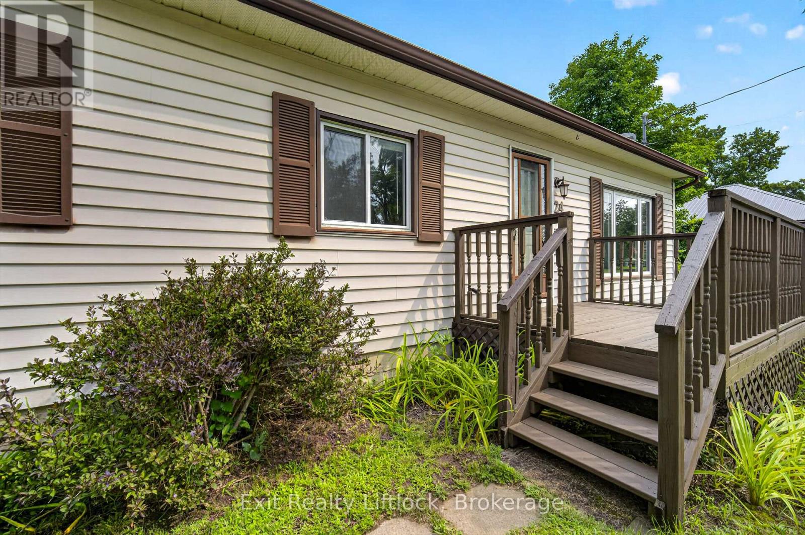 24 KING STREET W - Photo 4