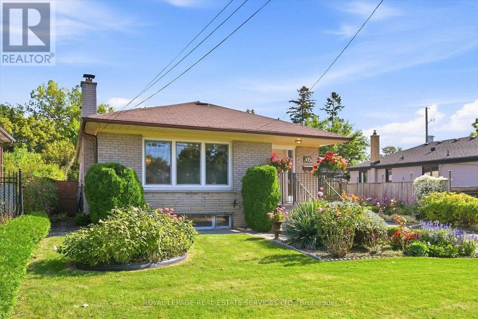 305 QUEEN MARY DRIVE
