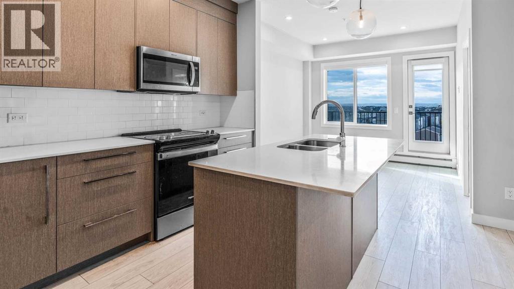 2402, 395 Skyview Parkway NE