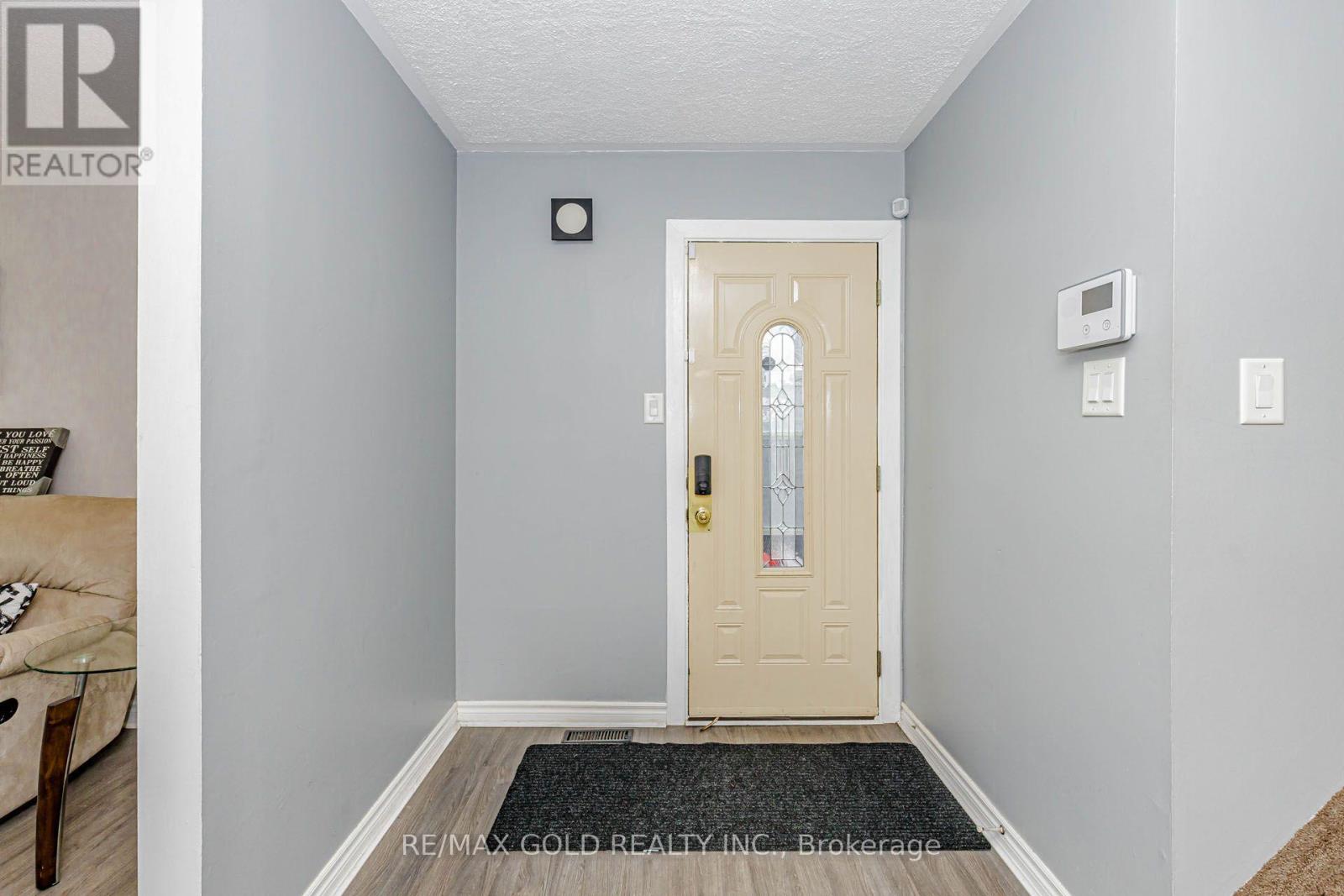 44 DELORAINE DRIVE