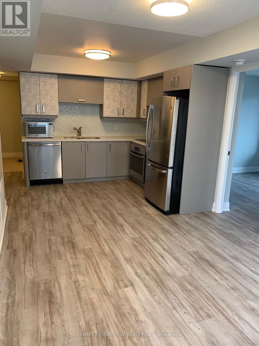 #710 - 18 UPTOWN DRIVE