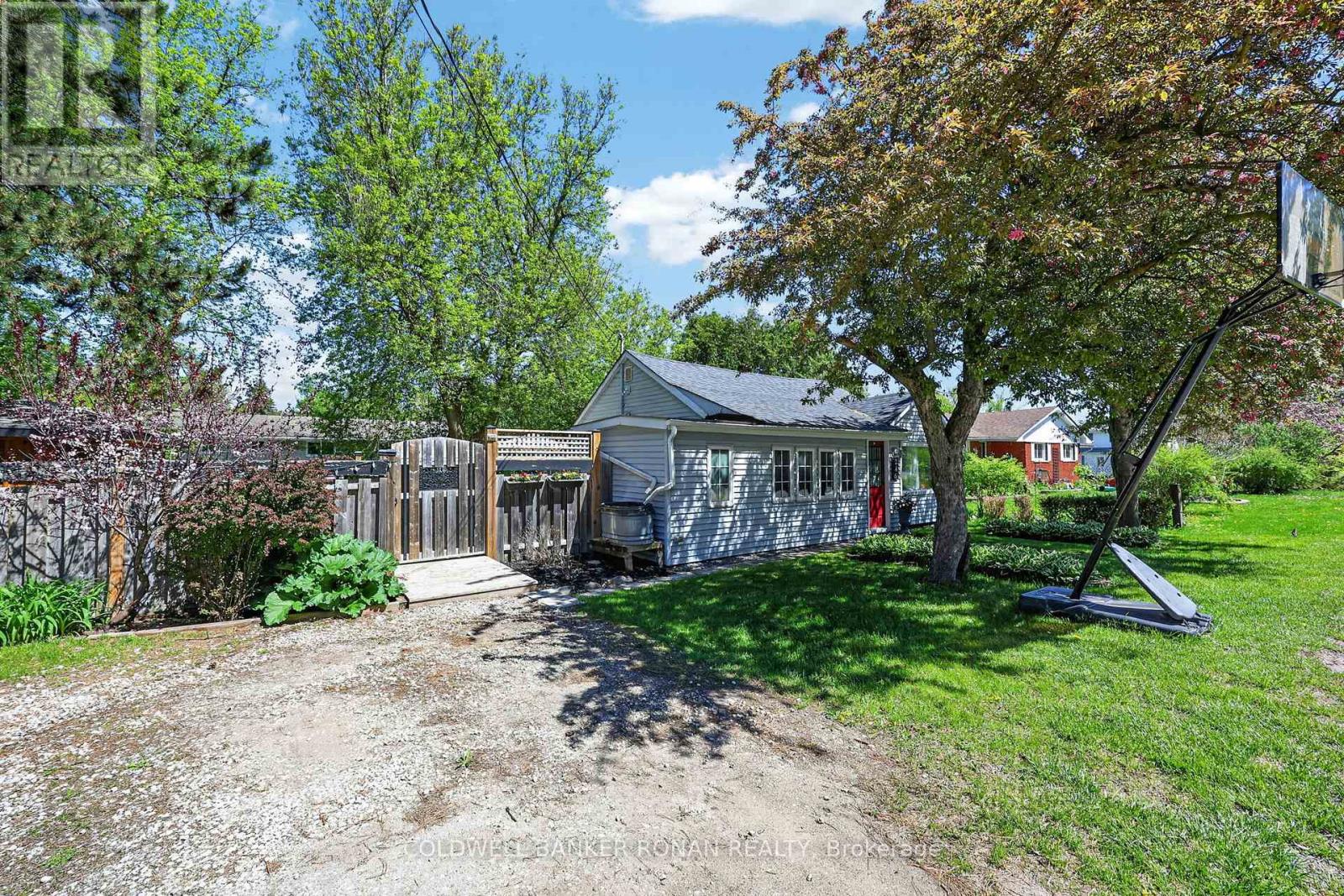 246 WEIR STREET