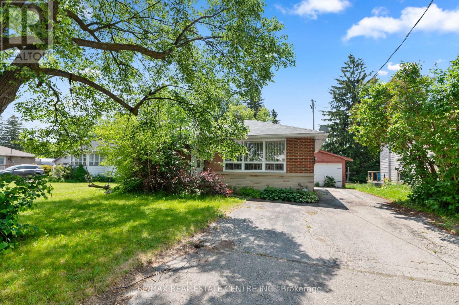 62 ELIZABETH STREET