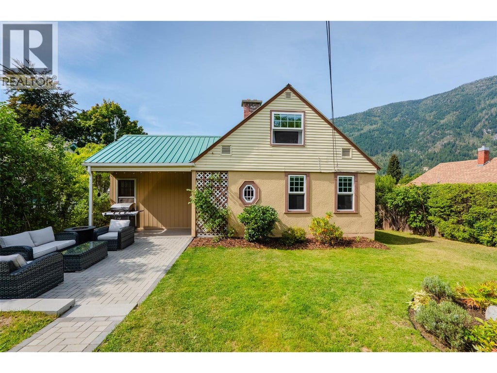 709 FOURTH STREET, NELSON, BC V1L 2S9 - Image 3254345932.jpeg?d=l