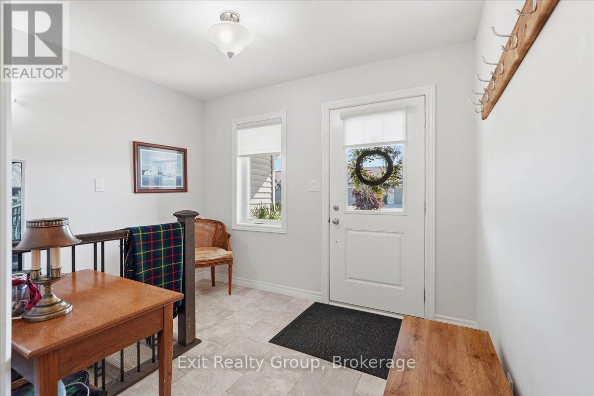 30 SANDHU CRESCENT - Photo 3