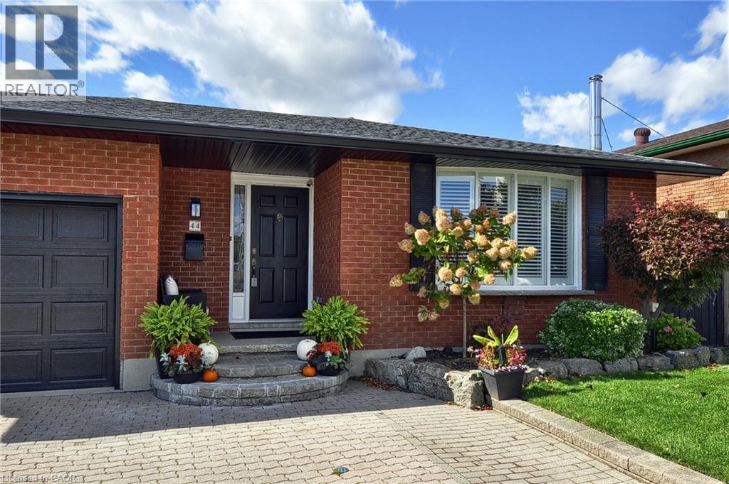 44 MERCER Road