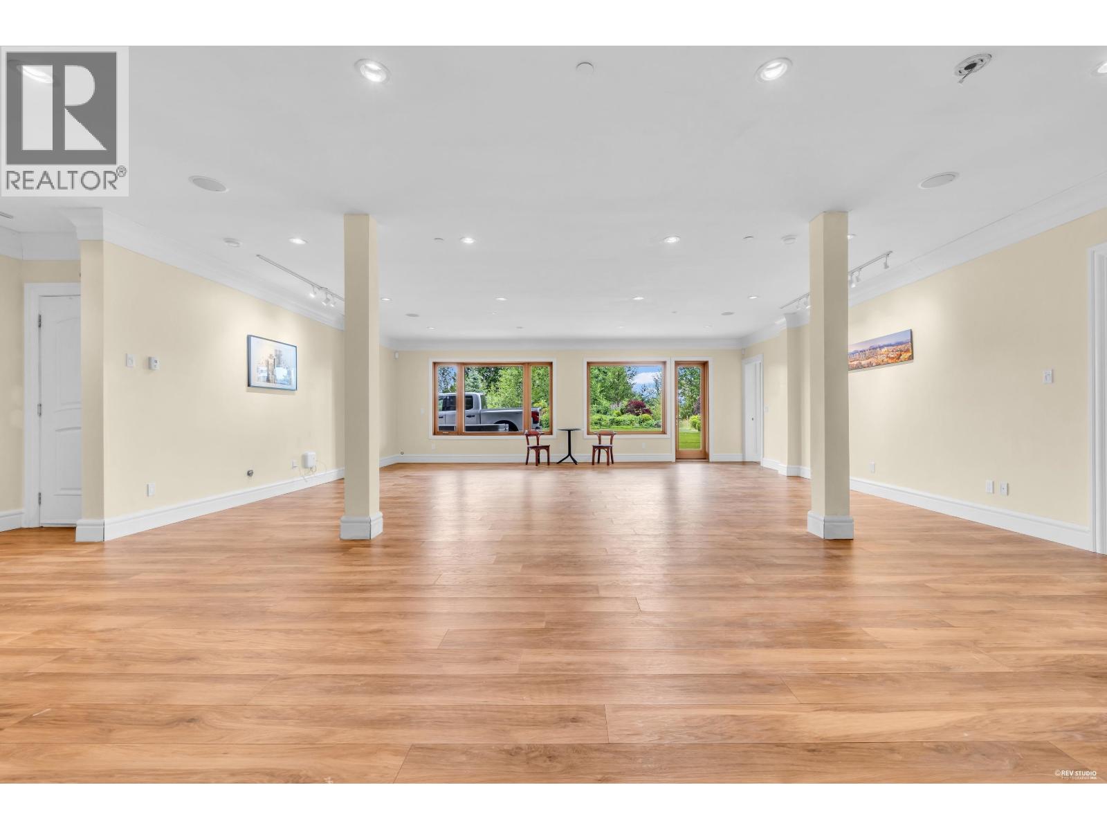 950 GREENWOOD ROAD