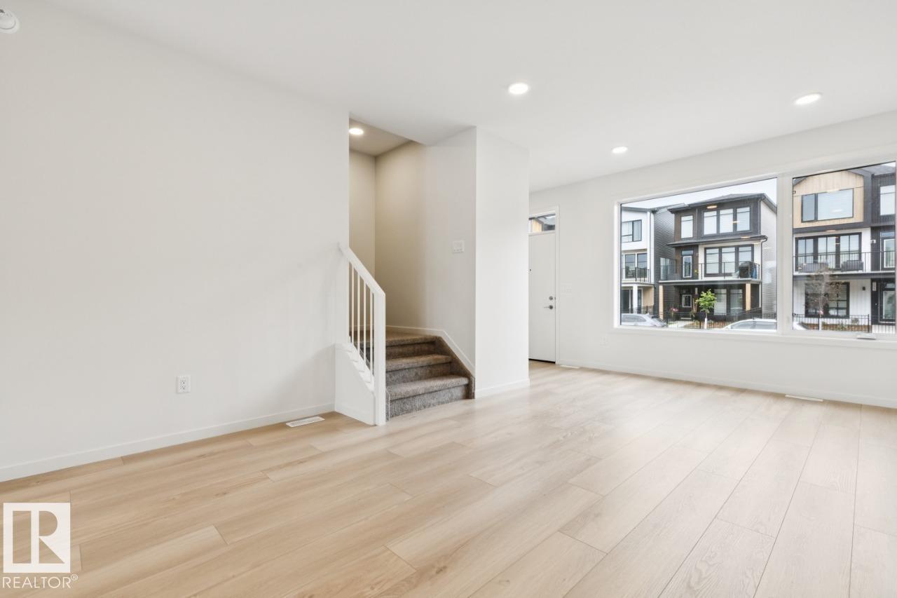 8148 228 ST NW