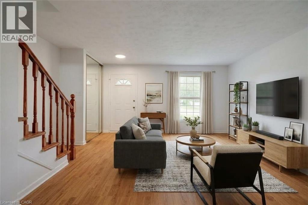 102 BLOOMINGDALE Road N