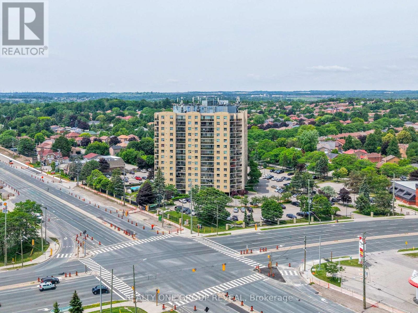 602 - 2 WESTNEY ROAD N
