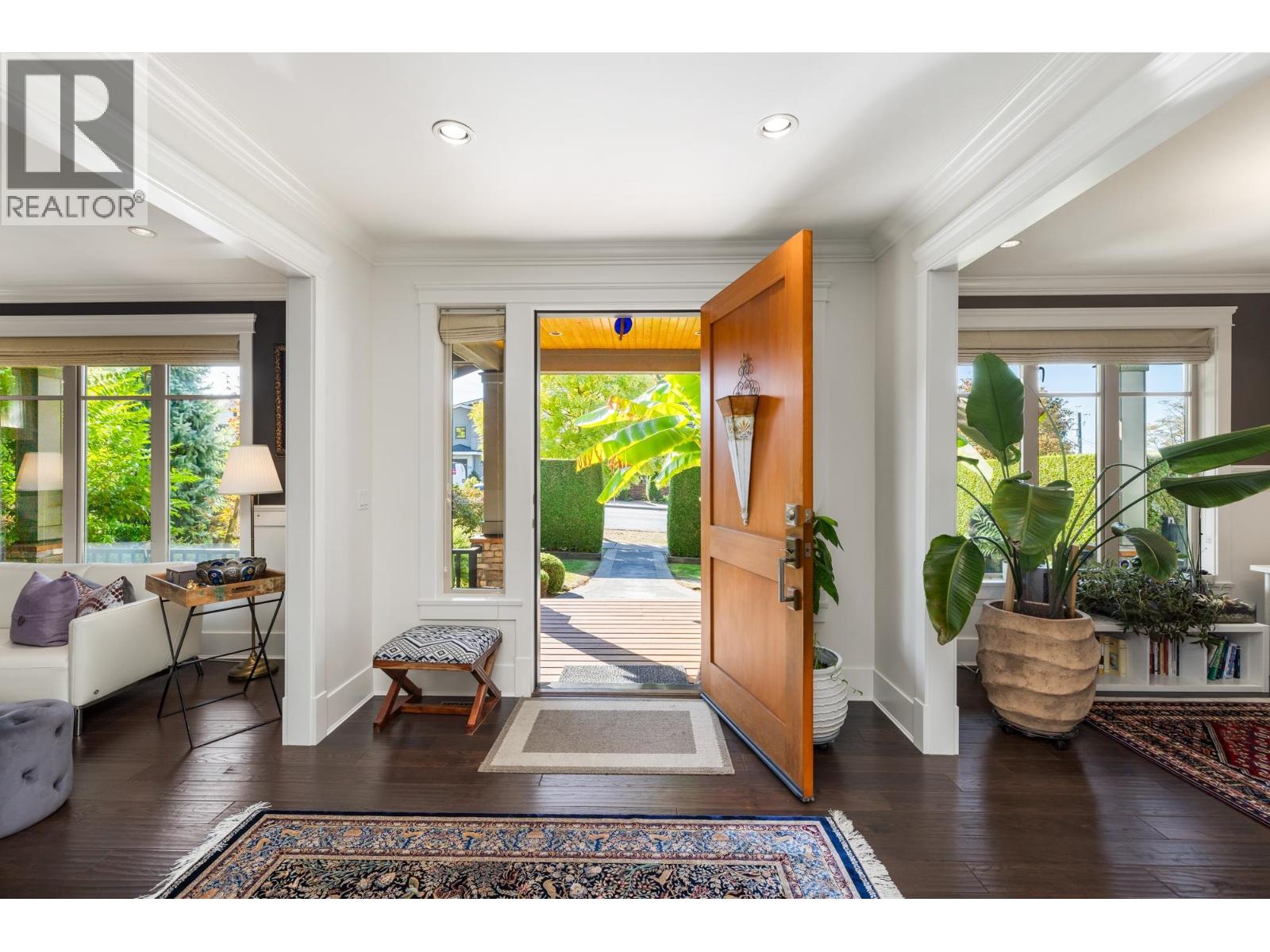 358 W 15TH STREET