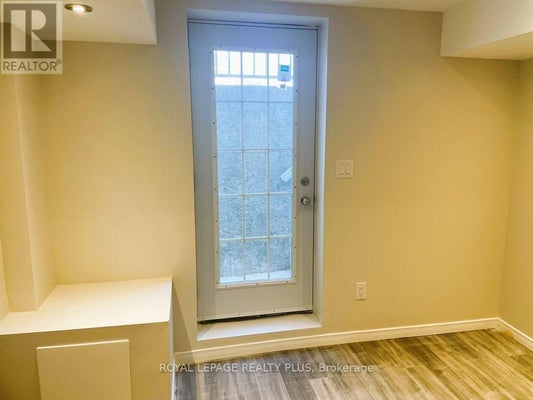 455 Trudeau Dr, Milton (Cl Clarke), ON 3