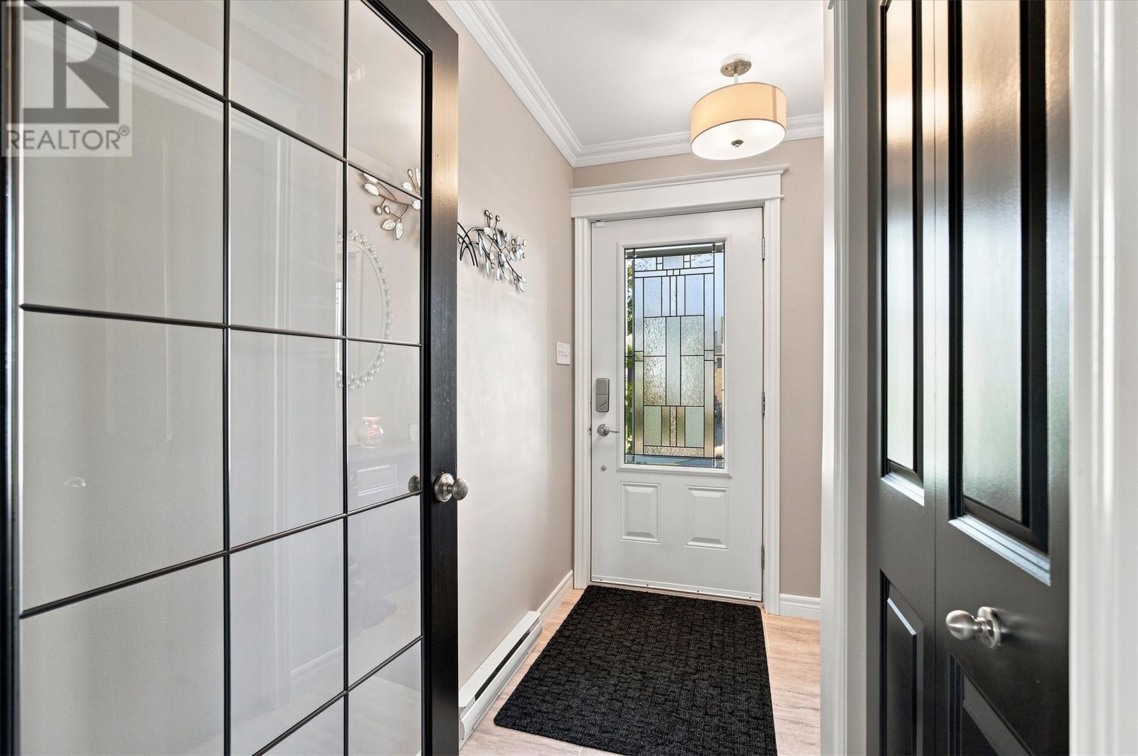 7 Brant Drive